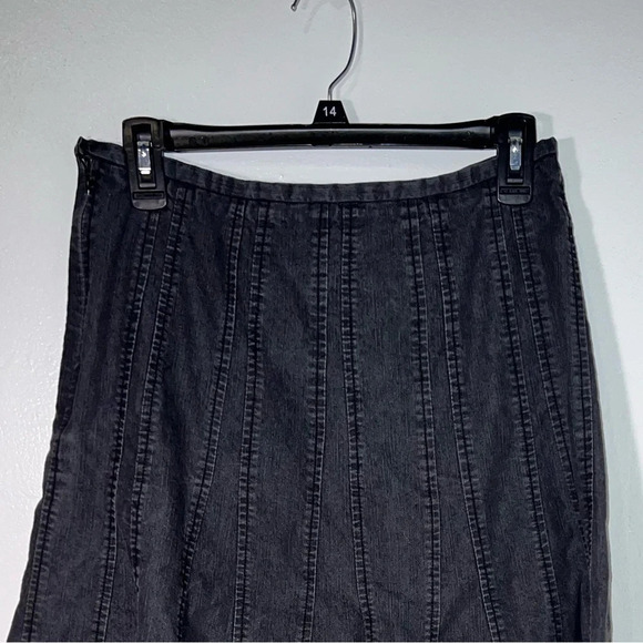 Larry Levine 8P, stretch pleated skater style, black acid wash, midi denim skirt - Picture 6 of 8